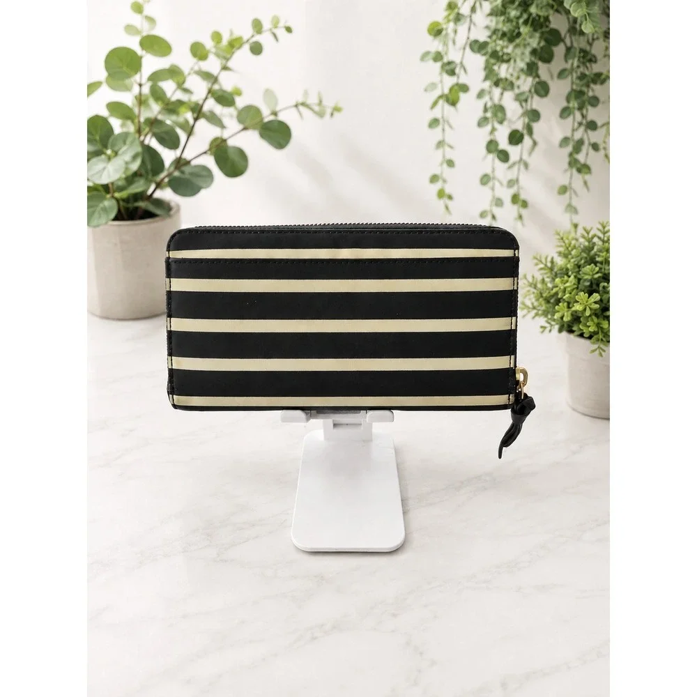 W246 Kate Spade stripe wallet